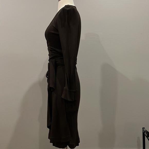 Diane Von Furstenberg  Wrap Dress Brown Size 4 - Picture 3 of 7